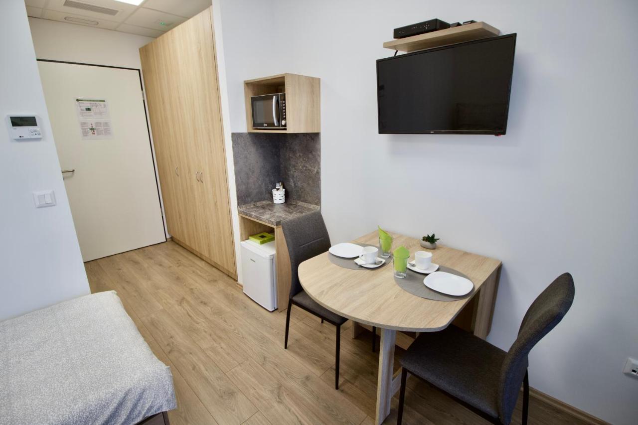 Sport Centrum Apartman Papa Ngoại thất bức ảnh